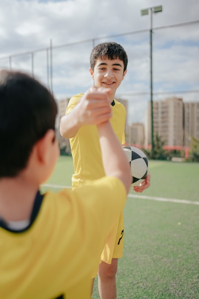 توتنهاموليفربولبثمباشرمواجهةناريةفيالدوريالإنجليزي توتنهاموليفربولبثمباشرمواجهةناريةفيالدوريالإنجليزي