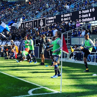 مباراةفرانكفورتوتوتنهاممواجهةأوروبيةمثيرةبينعمالقةالكرة
